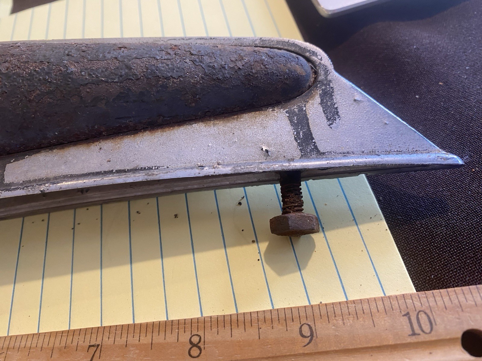 VINTAGE BUICK COUPE FENDER PARKING LIGHT? BUICK/ CHEVROLET LOOK! SOLD AS IS