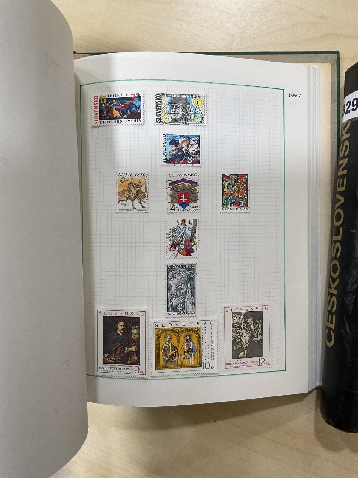 Czechoslovakia stamps. 1918 - 2000s, 2 Albums. 3.8kg. G/105