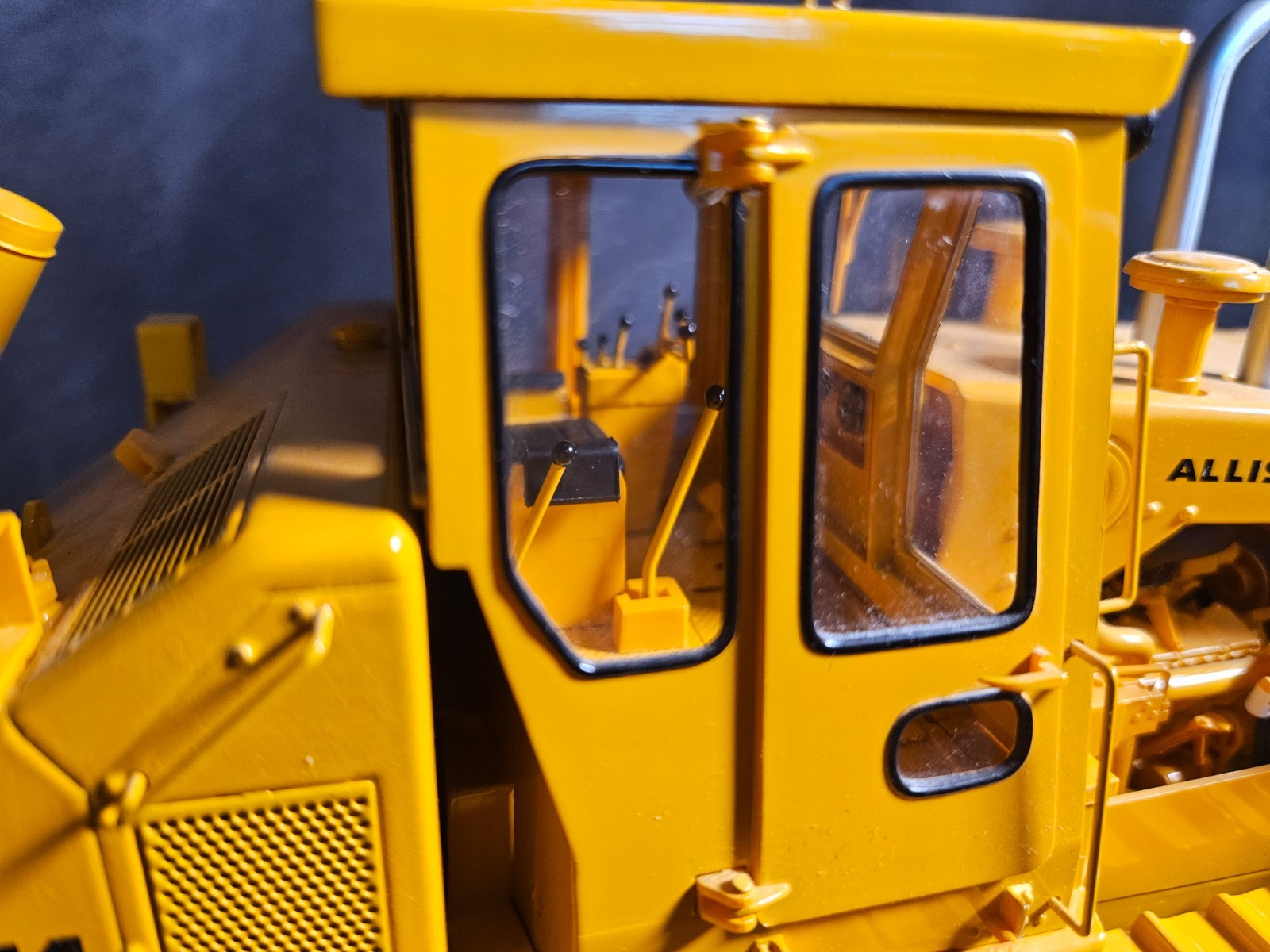 First Gear Allis-Chalmer HD41 Bulldozer with Ripper Yellow 1:25 Scale Inv. #6018