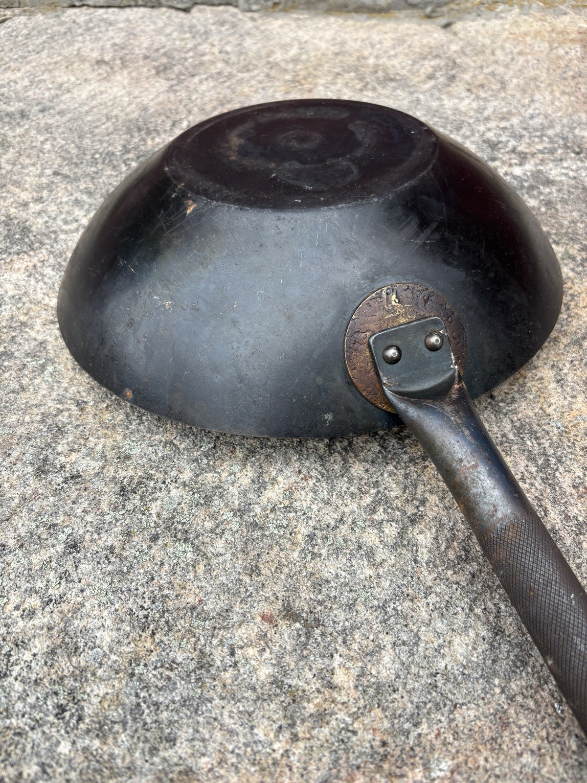 Hand Forged Carbon Steel 12” Flat Bottom Wok WEYH Gan Shan Single Handle USA