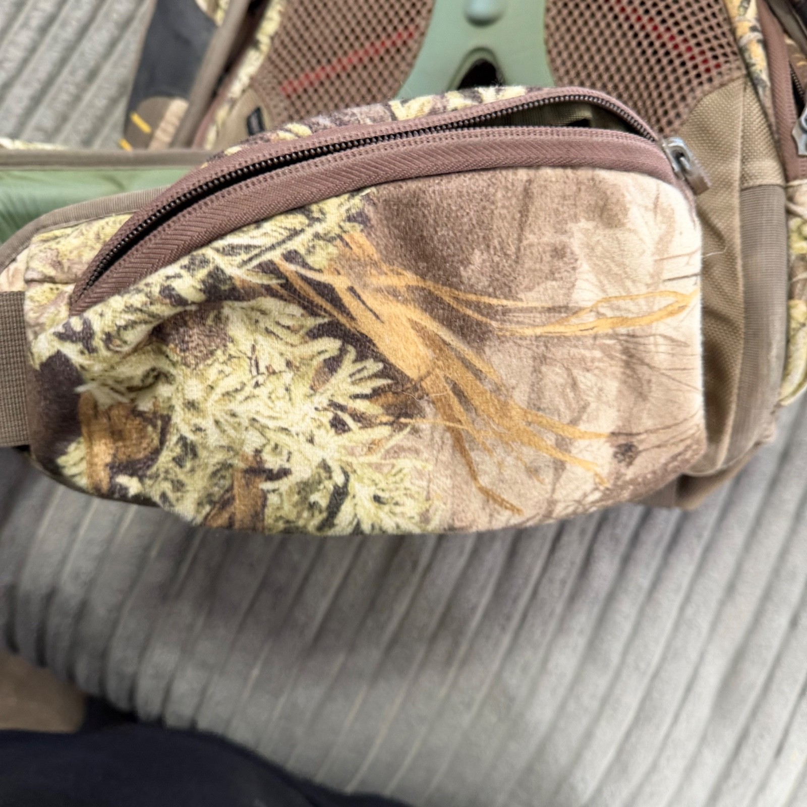 Badlands Reactor Hydration Backpack Camo Air Track Hunting/Hiking Day Pack