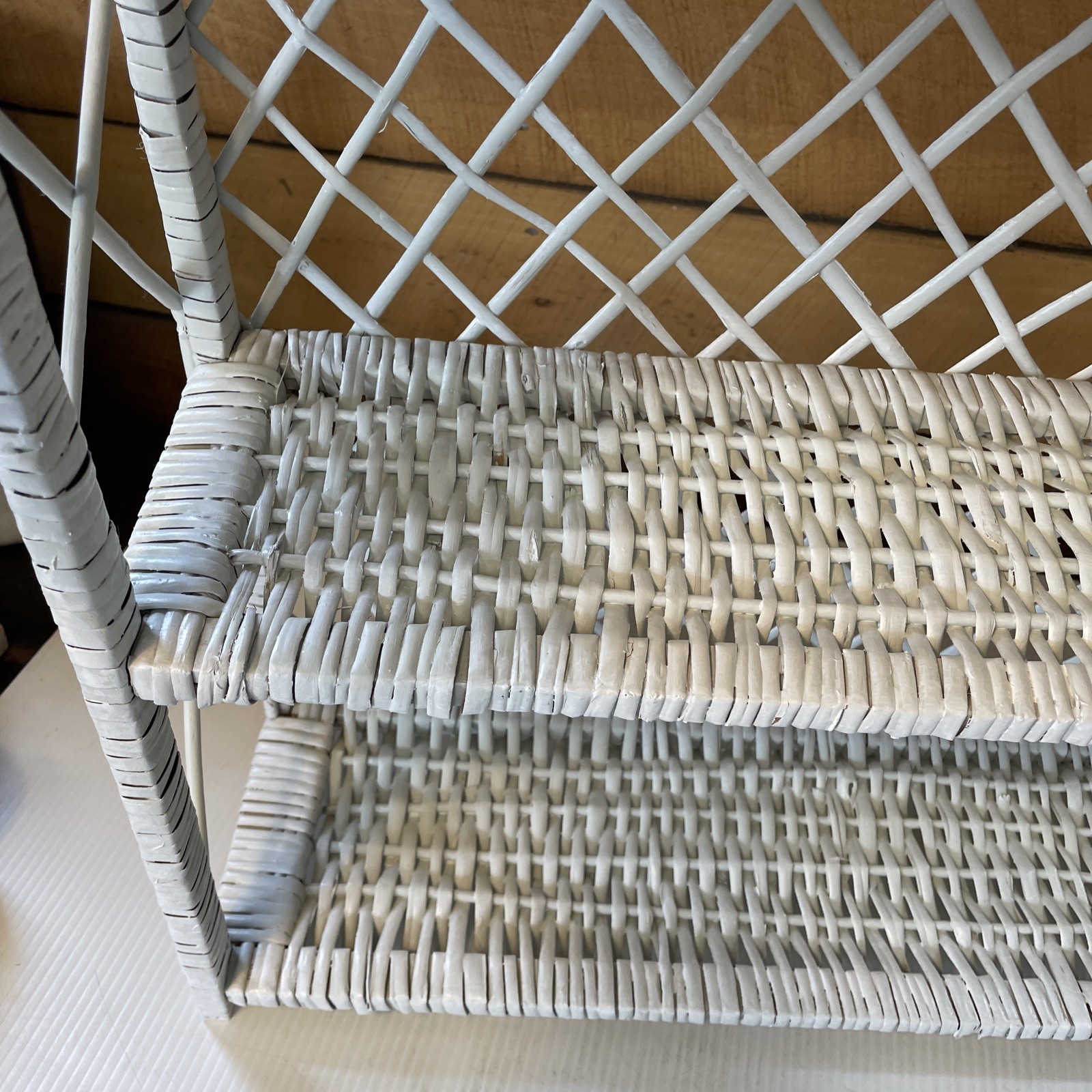 Vtg White Wicker Wall or Free Standing Shelf Boho, Shabby Chic, Cottage, Beach