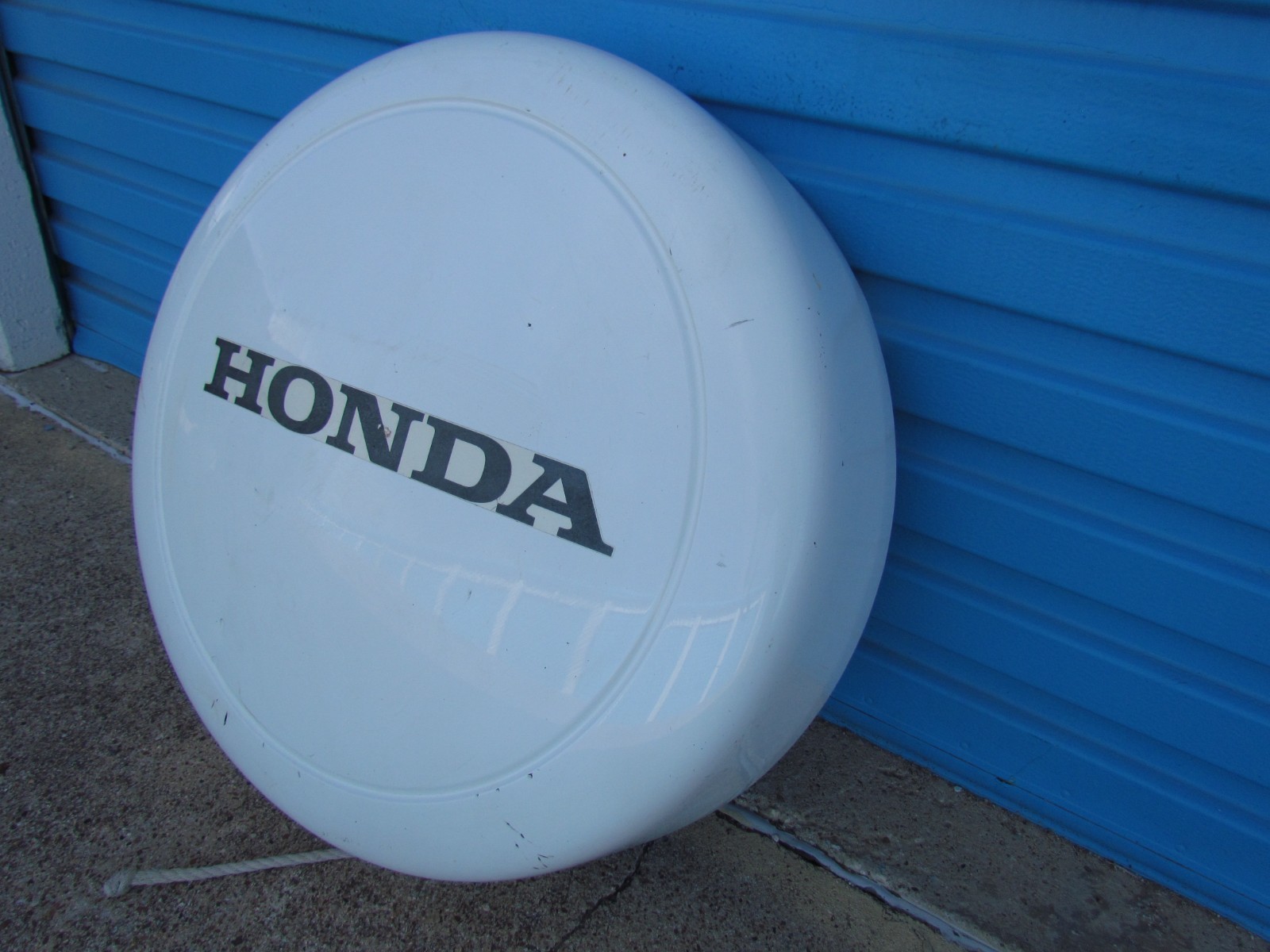 2005 - 2006 Honda CRV Hard Spare Tire Cover 75590-S9A-J110 White