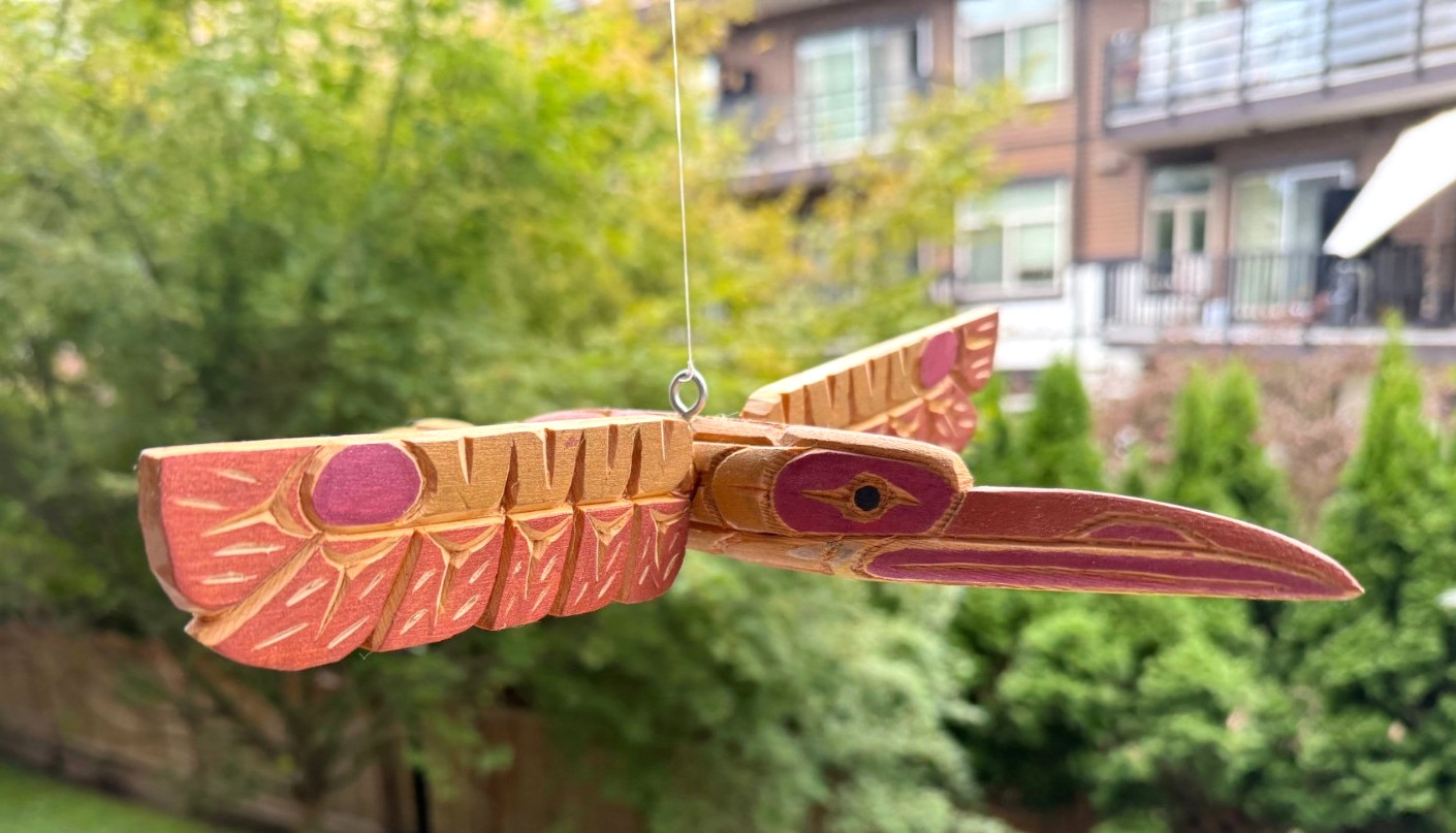 Northwest Coast Native Detailed Yellow Cedar FLYING Hummingbird carving sculptur