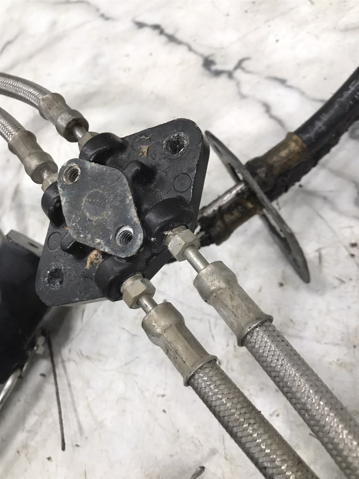 Mercury marine MerCruiser Alpha Bravo trim tilt lift hydraulic cylinders NO SALT