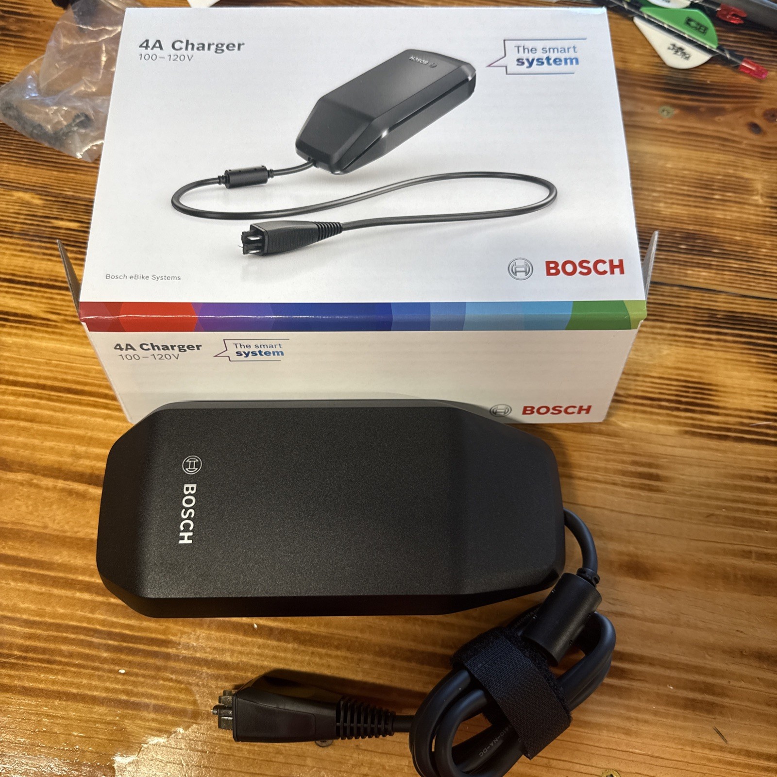 Bosch 4A 100-120v Smart System Charger Read Description (nw)