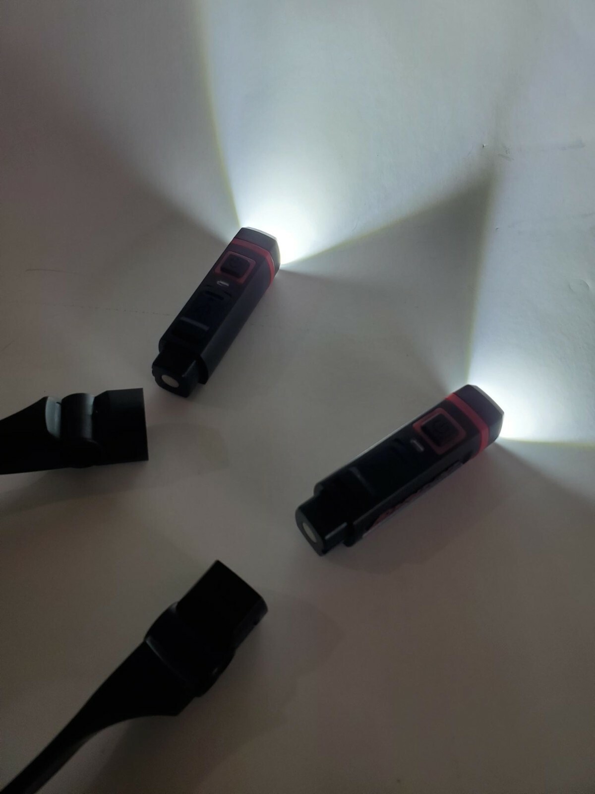 Snap on tools 300 lumens NECK or HEAD BAND flexible 2 sides pivot removable NEW!