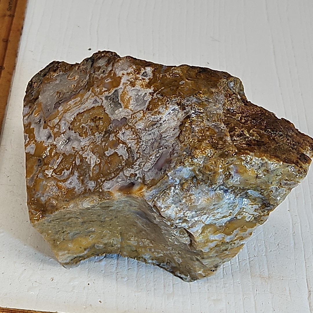 Royal blue agate rough. Spectacular blue colors, sharp banding 2LBS 4.7oz.