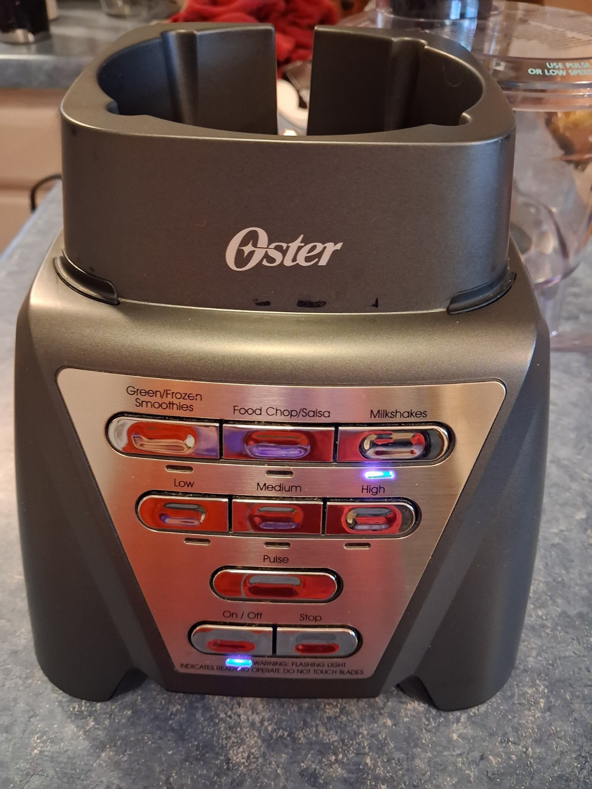 Oster Pro 1200 Food Processor In Very Nice Condition! Works Great!