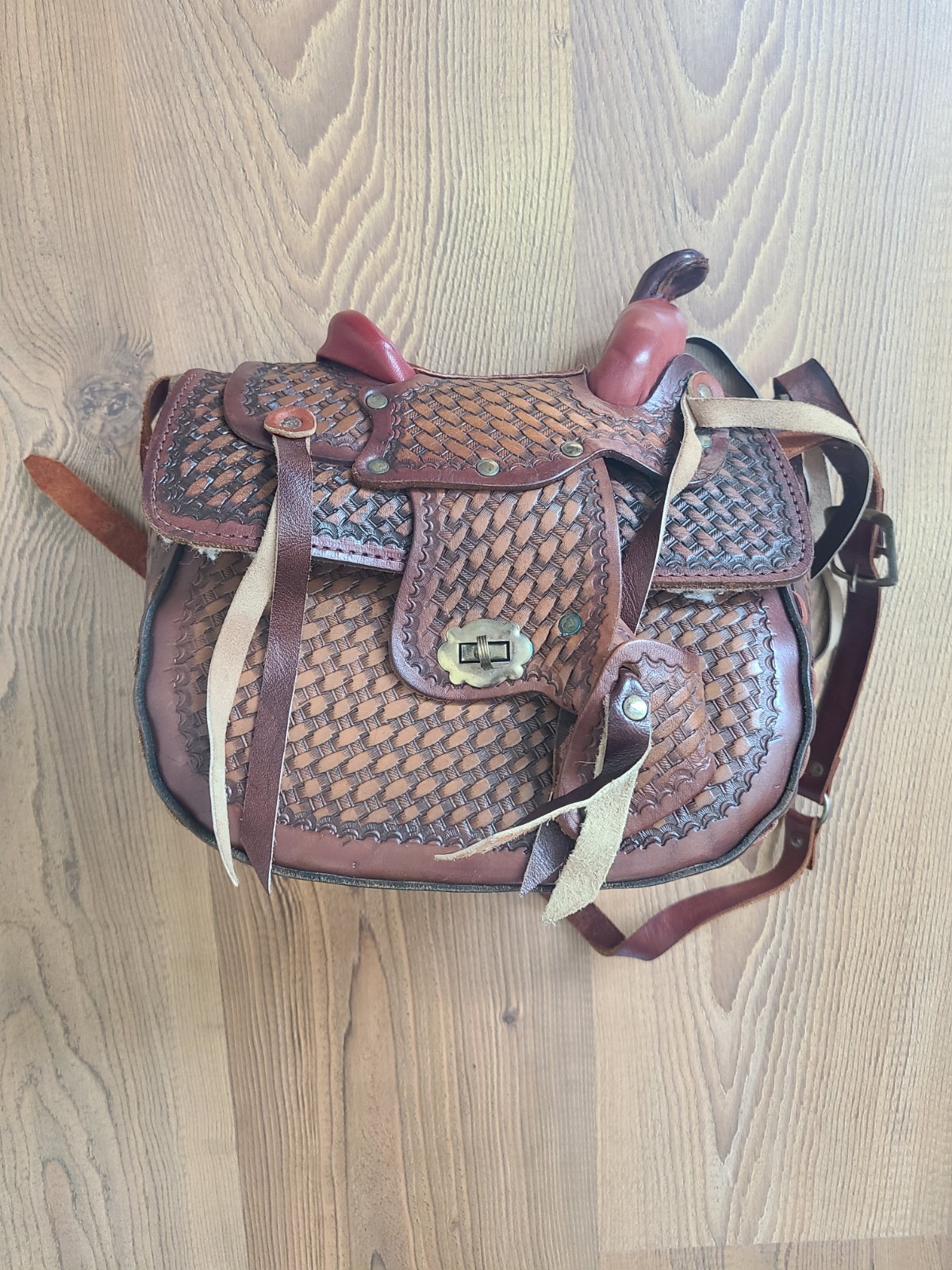 Circle Y Western Saddle Bag Leather Shearling Lined Vintage Riding Accessory