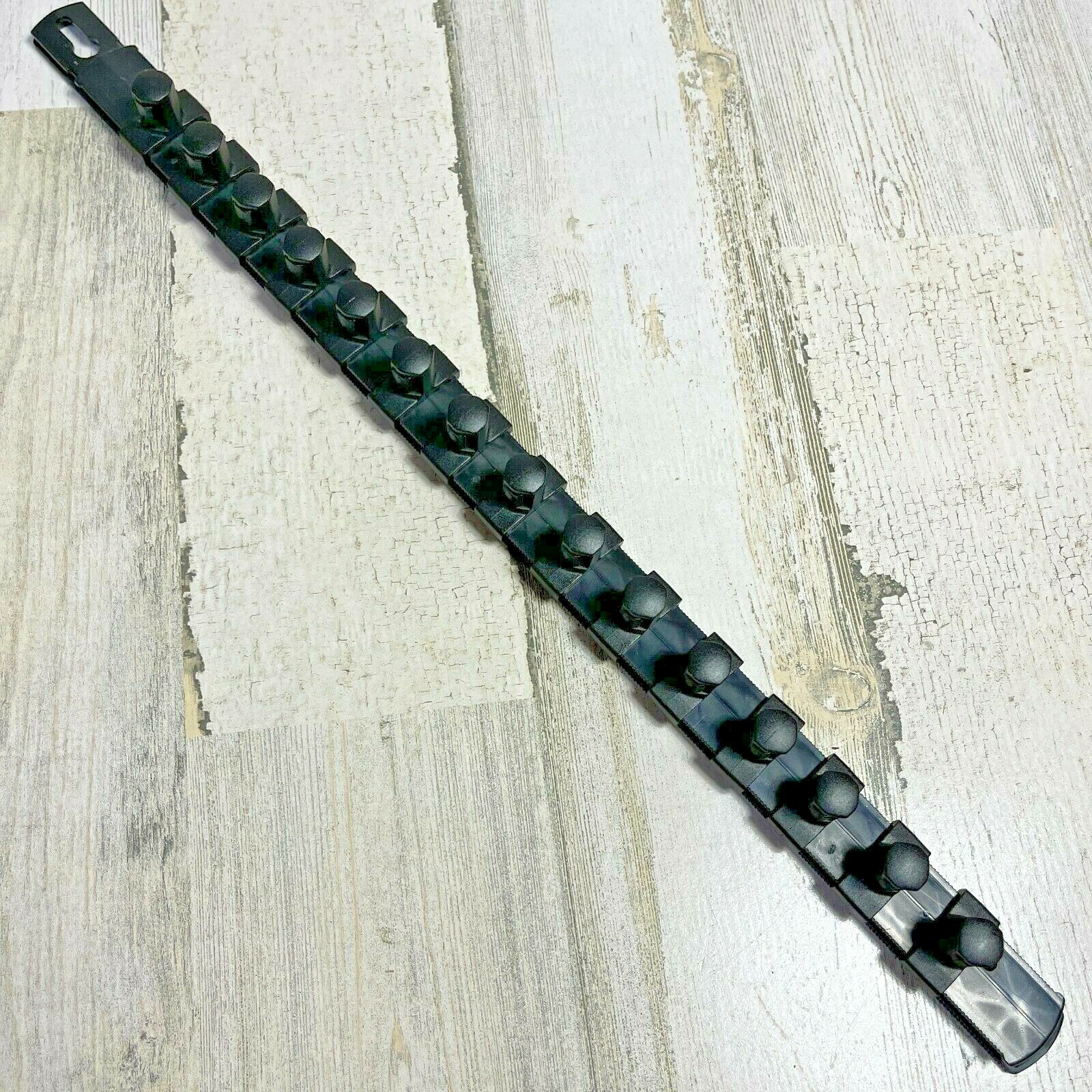 Ernst 1/2" Drive 18" Socket Organizer Rail with 15 Twist Lock Clips - Black