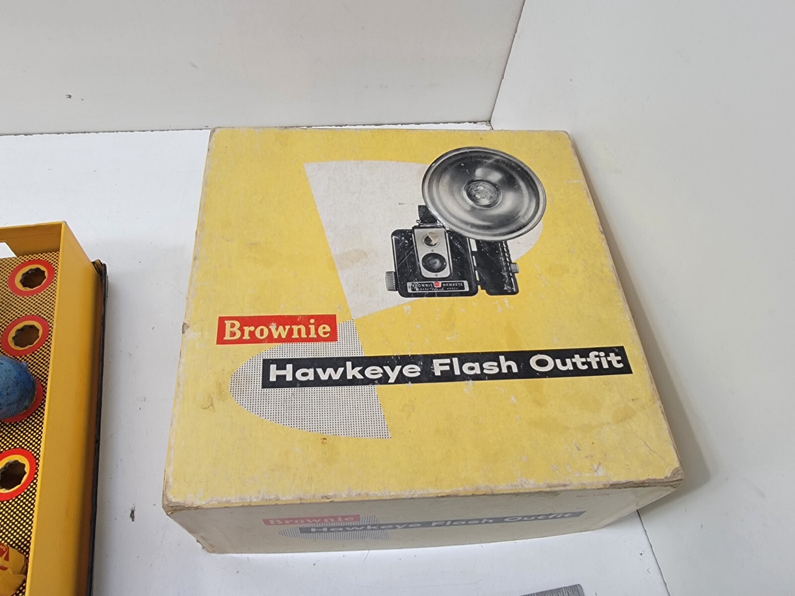 Vintage Kodak Brownie Hawkeye Outfit in Original Box Flash Model Camera