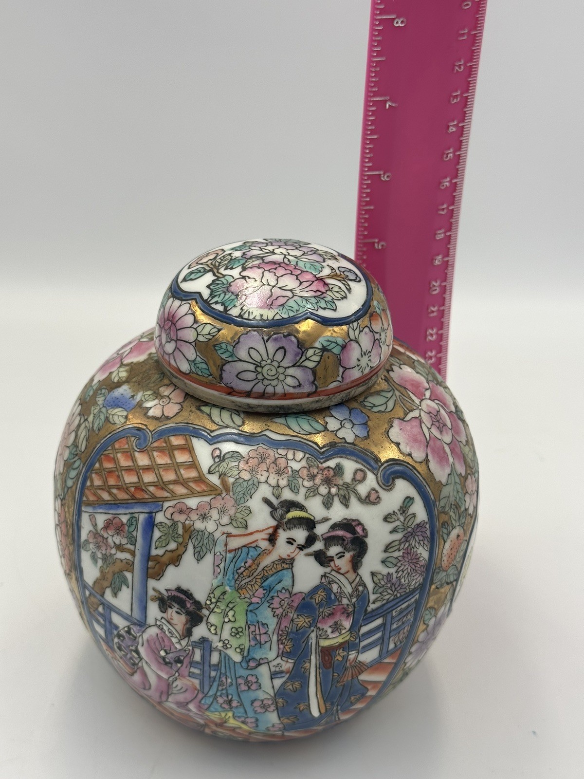 Vintage Chinese Ginger Jar w Lid Famille Rose Gold Satsuma Style Moriage 1960s