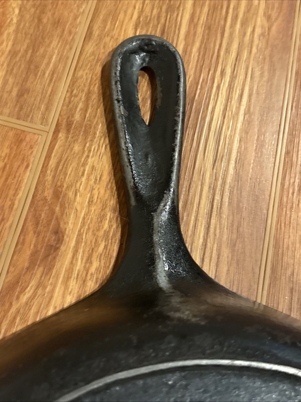 Antique Martin Stove & Range Company Cast Iron No. 8 Skillet - Hamburger Logo