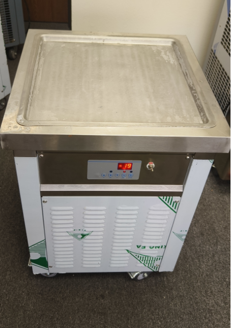 USA Kolice ETL Commercial Roll Ice Cream Machine,21"x21" Square Pan,Auto Defrost