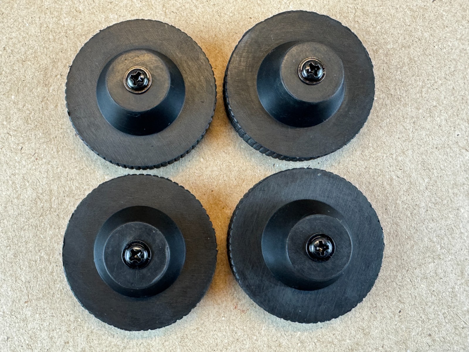 4 New TURNTABLE FEET w/ screws for Pioneer JVC Technics Marantz etc