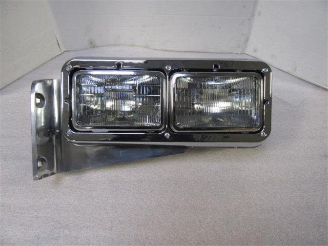Peterbilt 379 Left Side Headlight Assembly Aftermarket No Marker