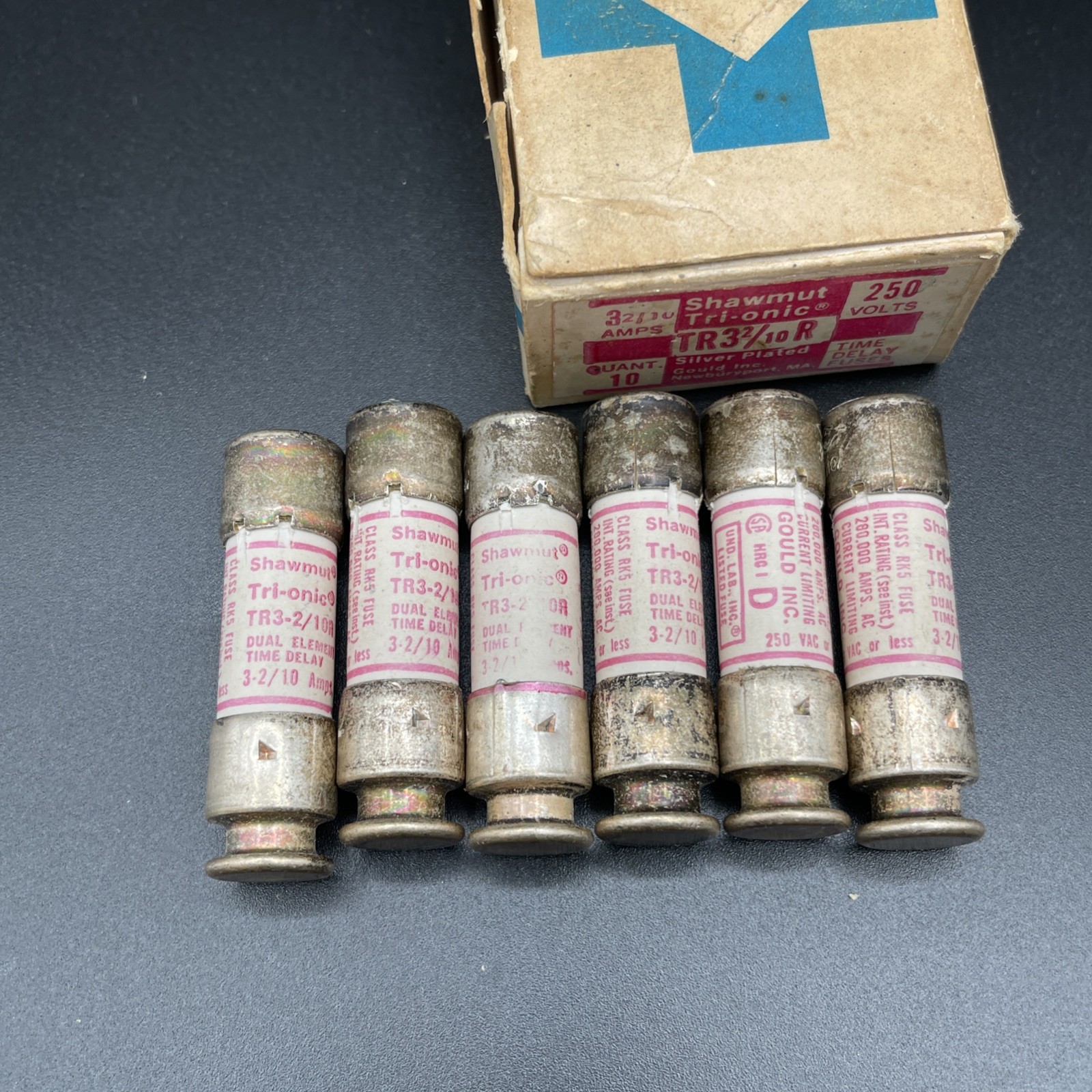 Gould () Shawmut TR3-2/10R TRI-ONIC Fuses 3.2A 250Vac 160Vdc Time Delay Lot 6