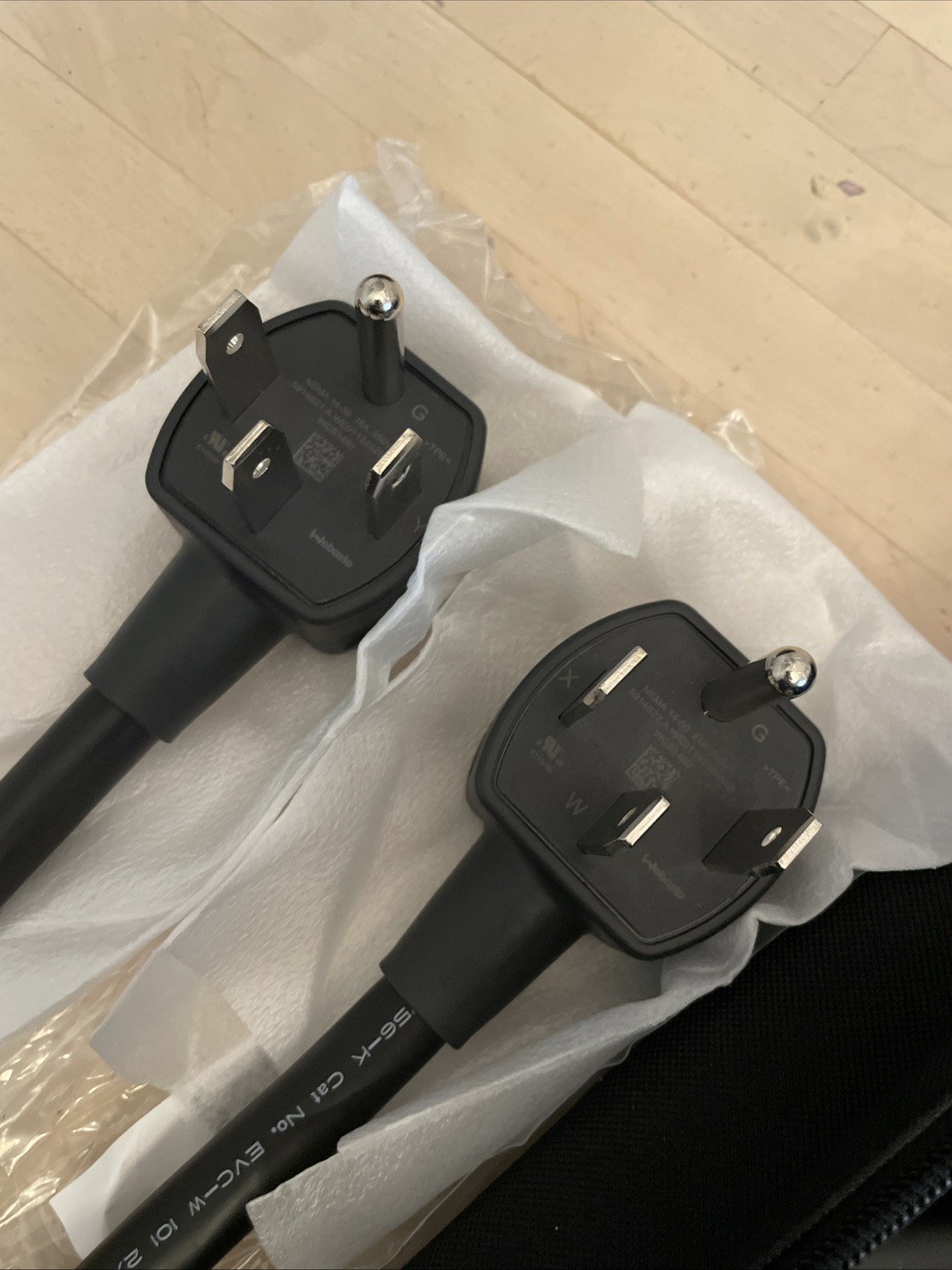 NACS EV Charger for 2025 Hyundai Ioniq 5 Kia EV6 dual level charging 120v 240v