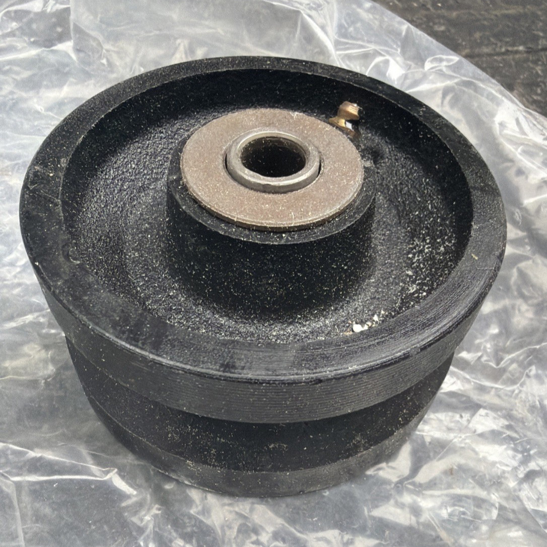 Grainger Iron V-Groove Track Industrial Cart Wheel 4" 29XU90 800lb Cap 0420-08