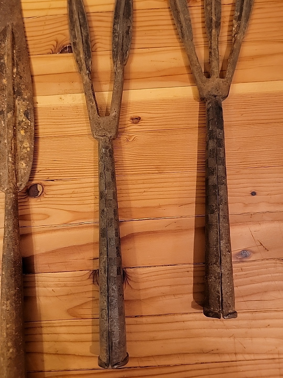 THREE AFRICAN TRIBAL SPEAR HEAD HAND FORGED SET