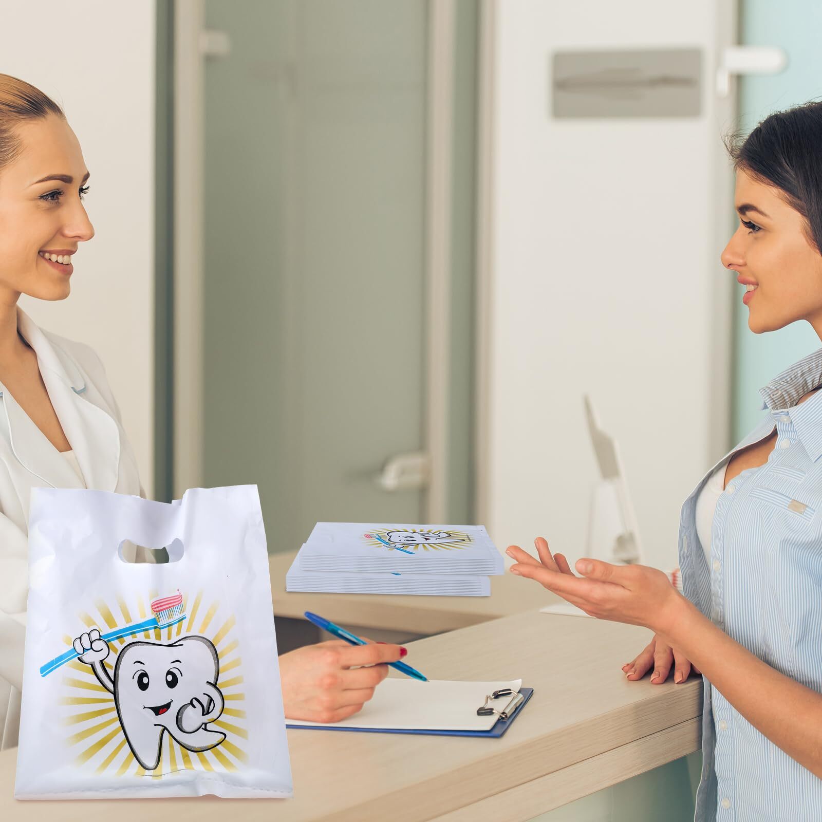 300 Pcs Tooth Merchandise Bags with Handles Plastic Dental Bags for Patients