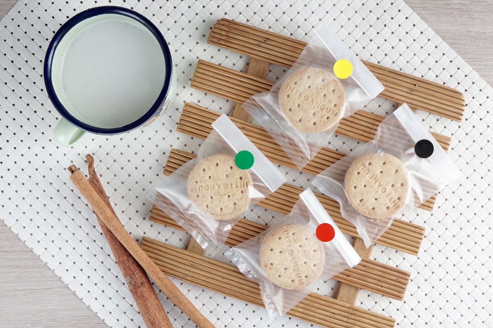 Dot Stickers Rolls Round Labels 1/2 inch Circles 13mm For Organizing 1080 Pack