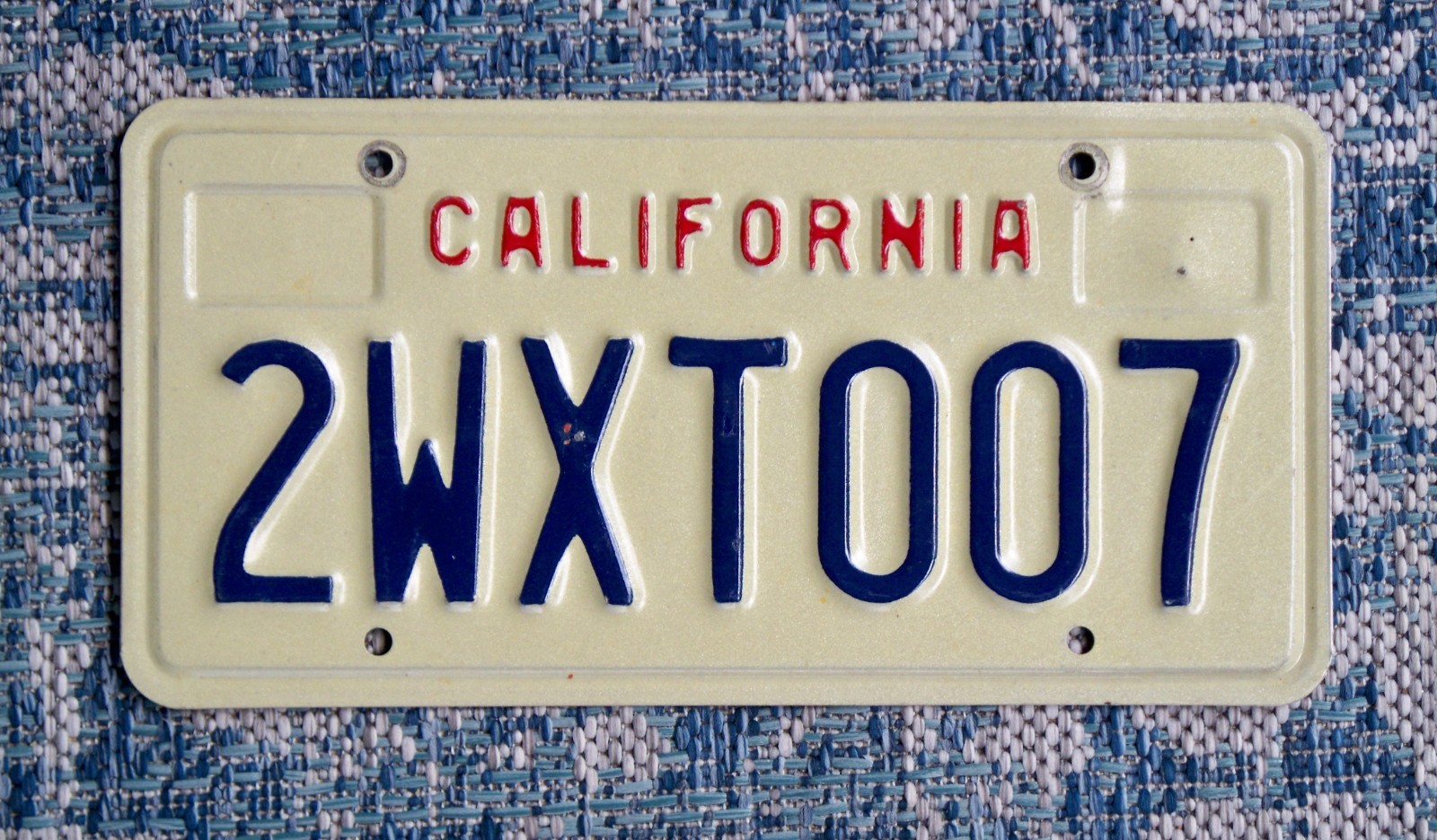 California License Plate 2WXT007 James Bond 007 Spy 0301