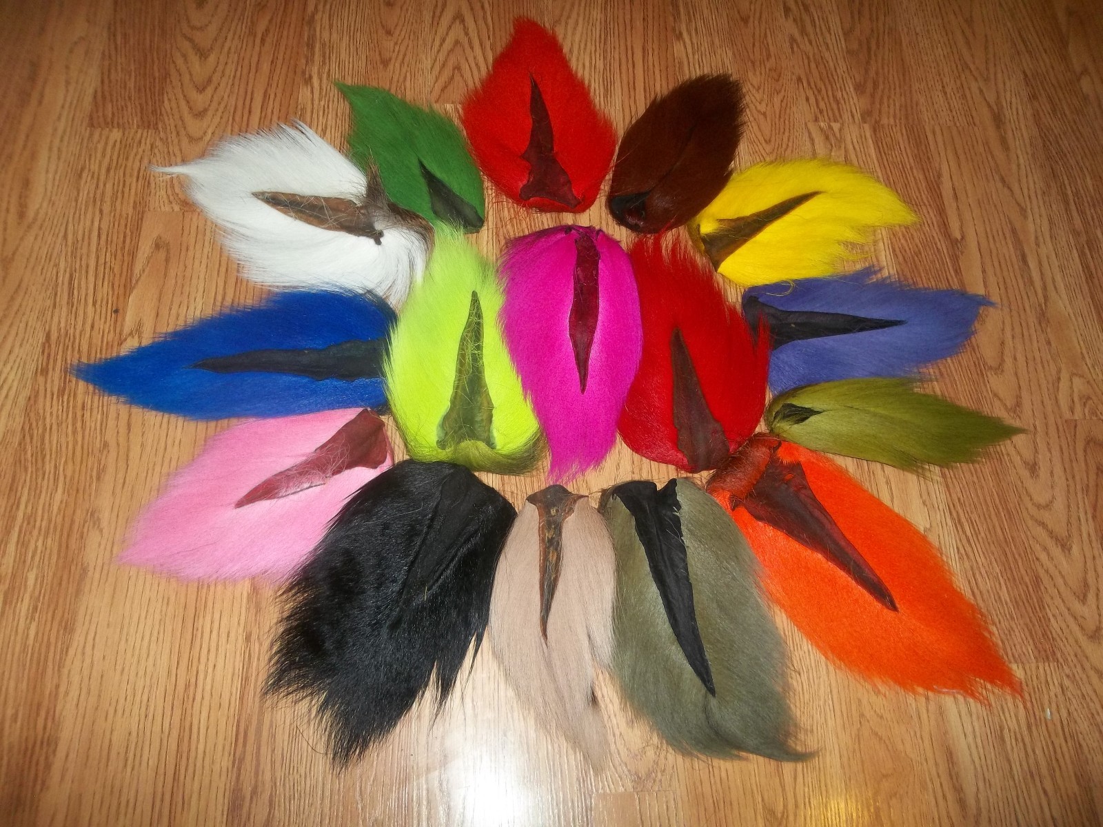 long hair salt water BUCK TAIL -deer tails  bucktails  Dyed