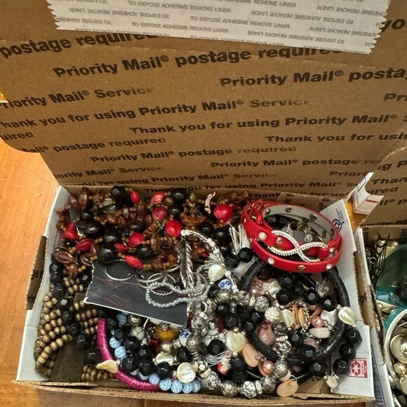 Mystery Jewelry Lot Vintage Modern Wearable 1-2 lbs Good Cond (READ DESCRIPTION)