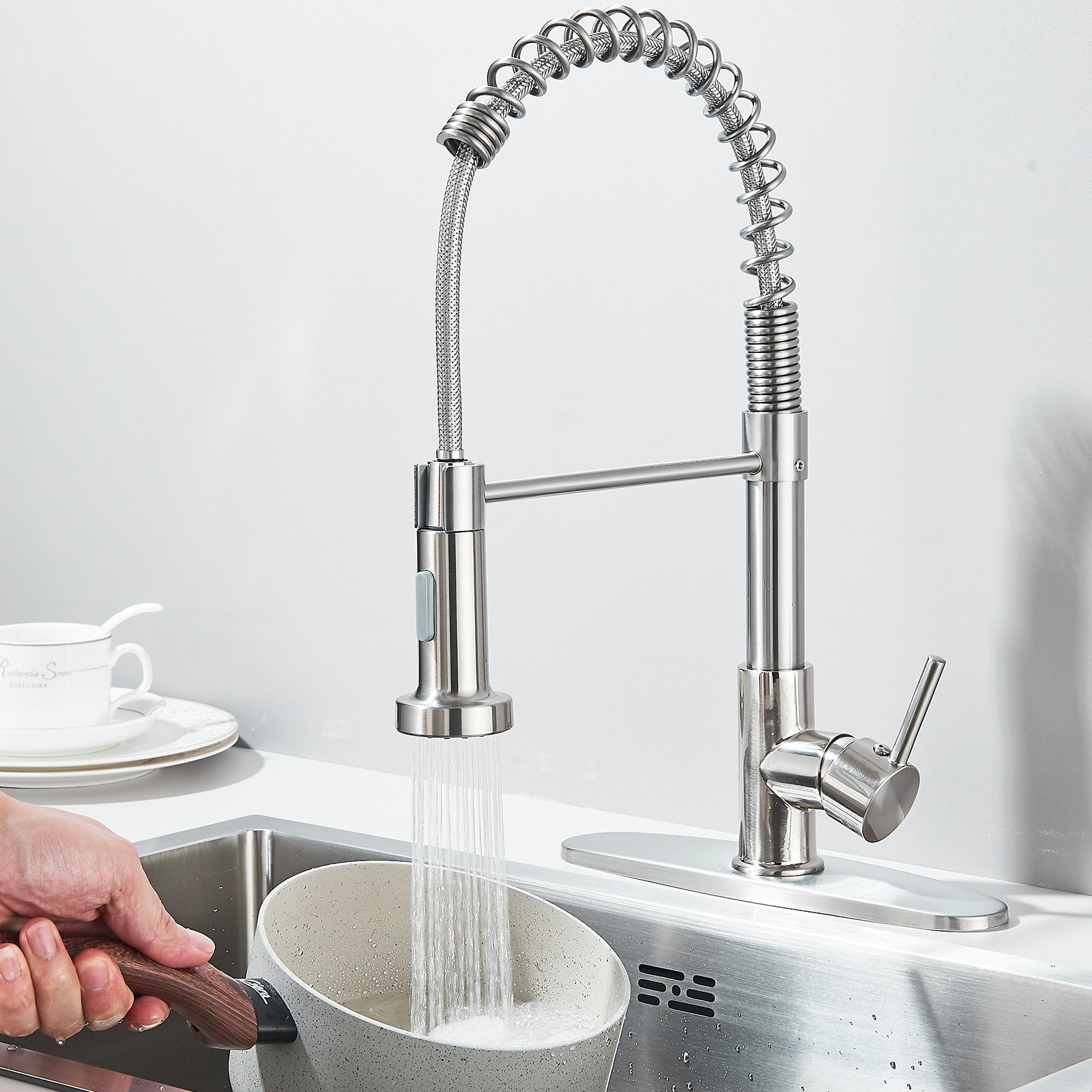 Kitchen Sink Faucet Pull Down Sprayer Stainless steel Single Handle Swivel Mixer