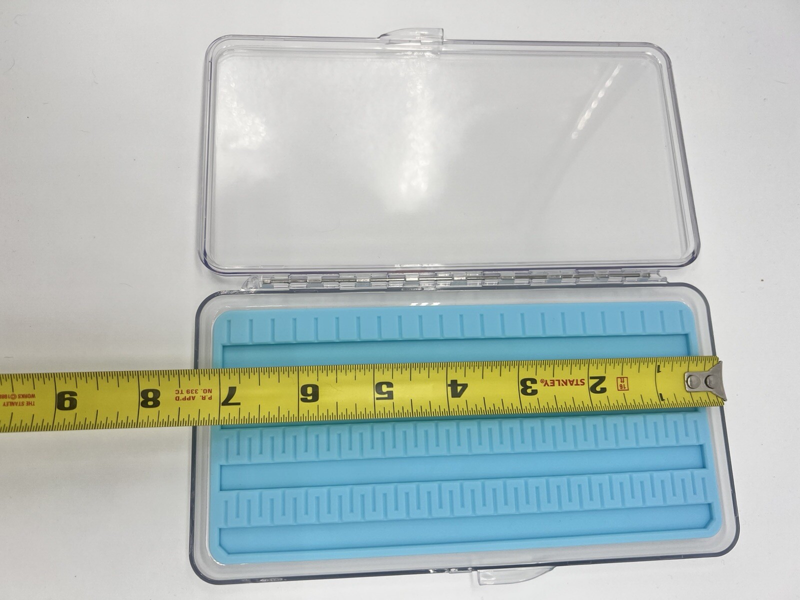 Large Thin Fly Box Silicone Slits, Clear Lid Horizontal or Vertical, Rainbow