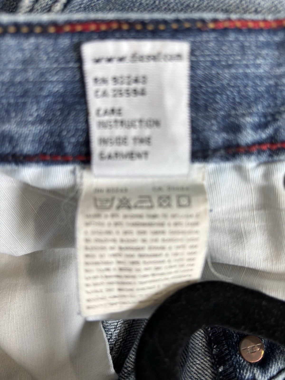 Vintage 90’s/Y2K Diesel Embroidered Dragon Low Rise Button-Fly Jeans - Rare!