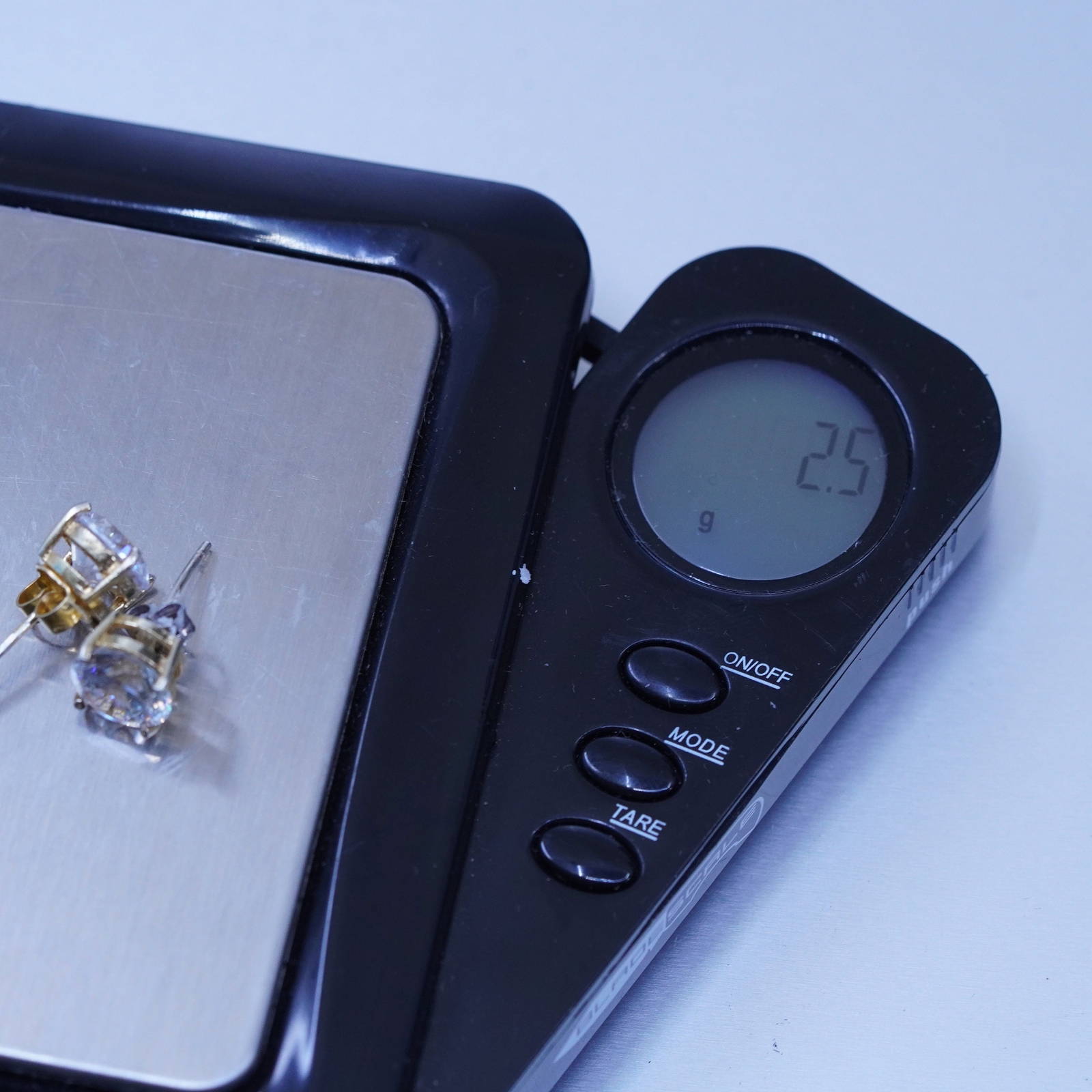 8mm, Vintage sterling silver 925 studs earrings with clear cz