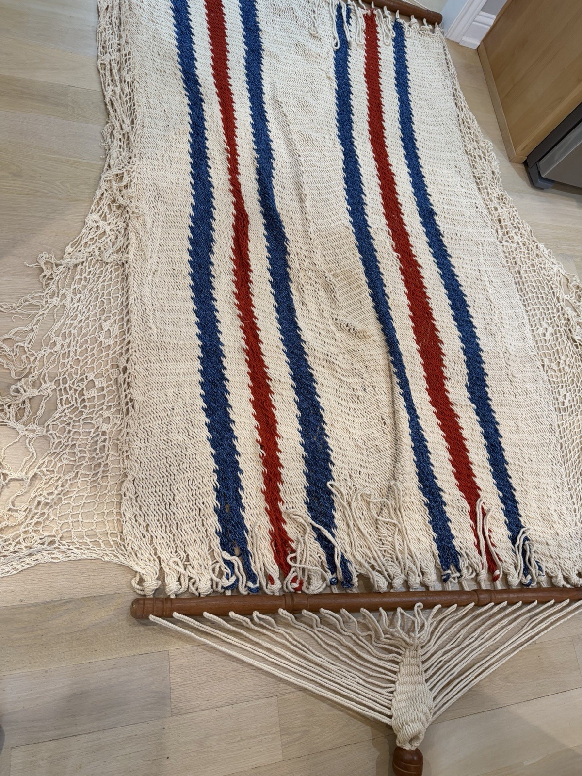 Vtg Rope Macrame Hammock Nantucket JFK Red & Blue Wooden Spreaders 51 x 88 In