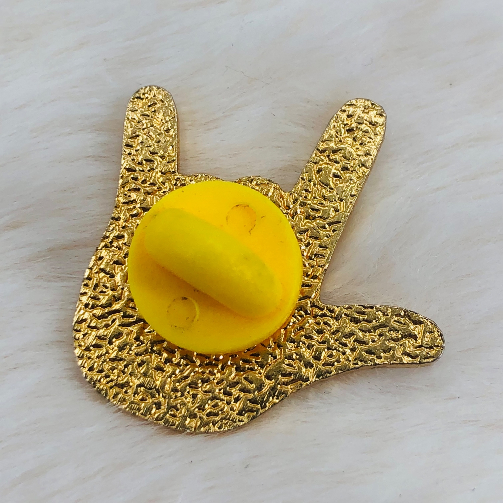 I Love You USA Flag Sign Language Enamel Lapel Pin Used