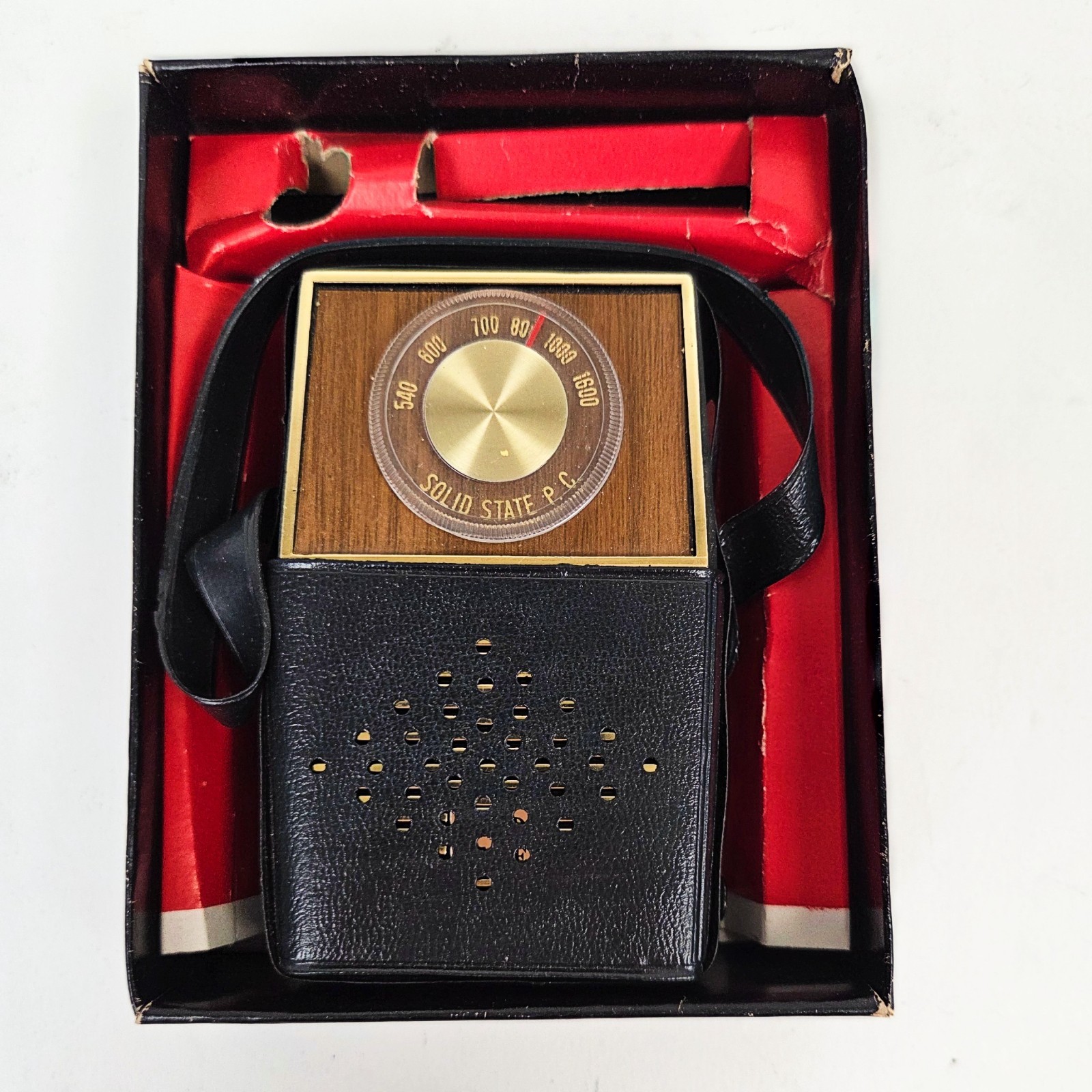 Solid State P.C. AM/FM Transistor Radio w/ Box - Tested/ Working (USED)
