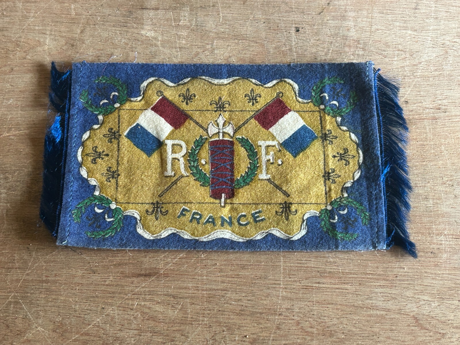 France Tobacco Cigar Felt Battle Axe Crossed Flags R.F. Early 1900s 4.75x7.25