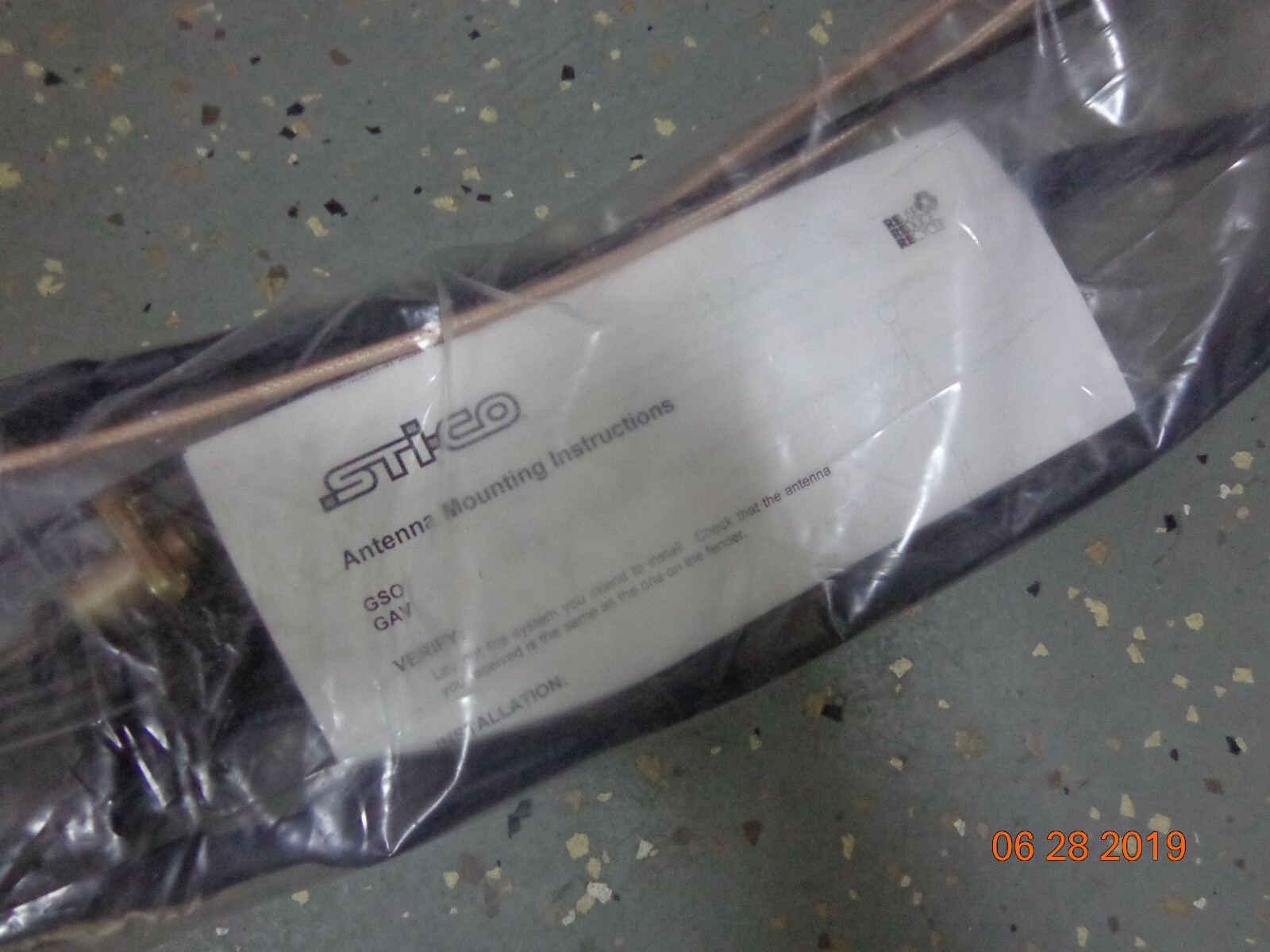 STI-CO Industries GSO-NB-HF-DS Low Band radio Antenna CHEVY Sierra Suburban 2013