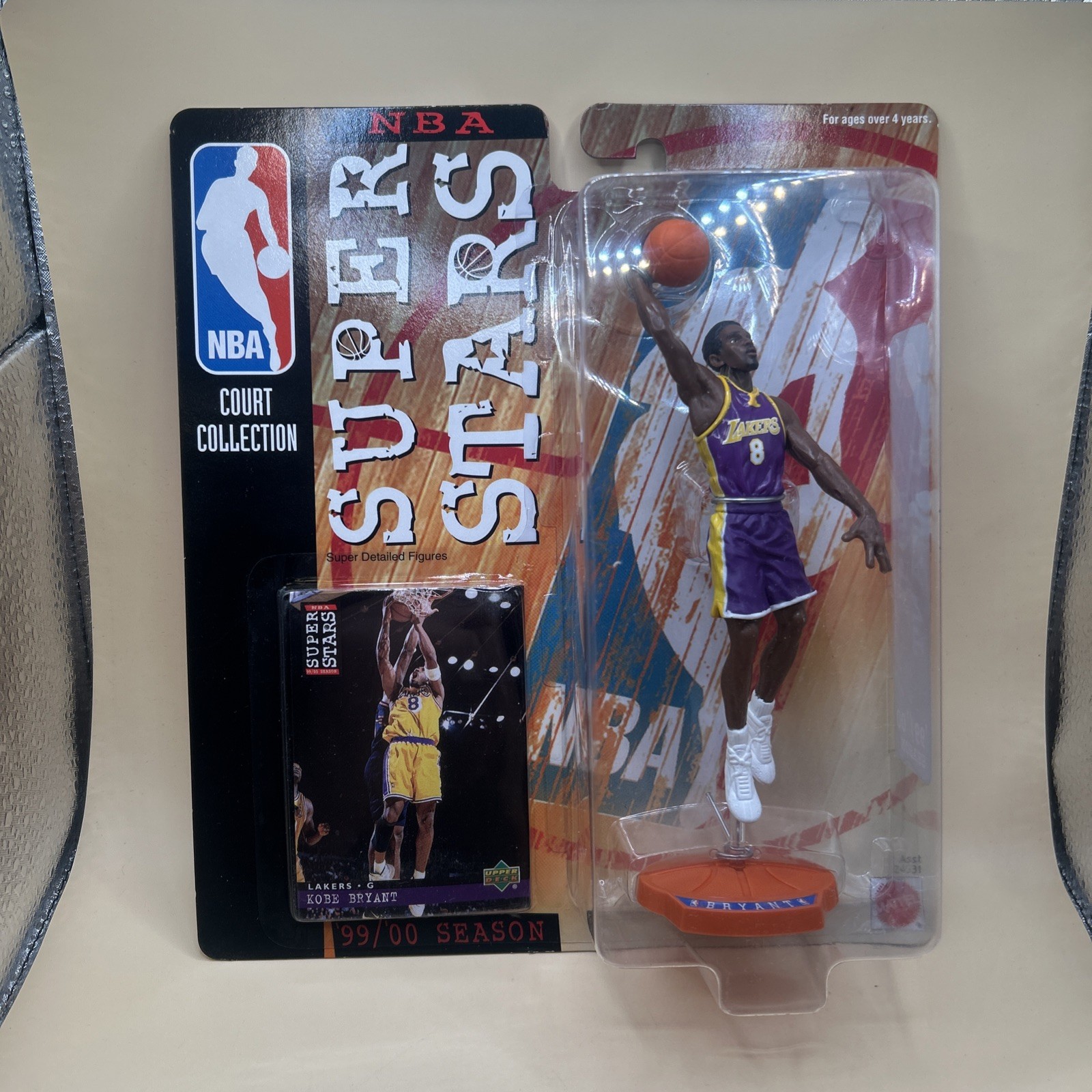 Mattel NBA Super Stars Kobe Bryant 1999/2000 Figure NEW