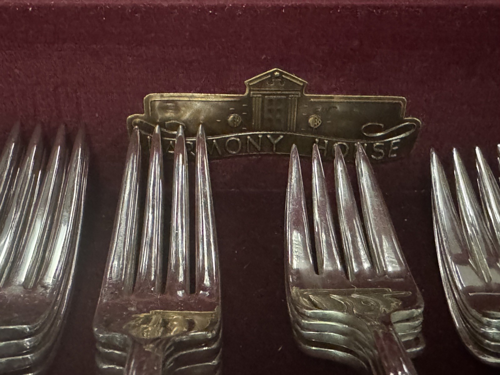 Harmony House Wallace XXXX Quadruple Silverware Set 55 pc with Certificate