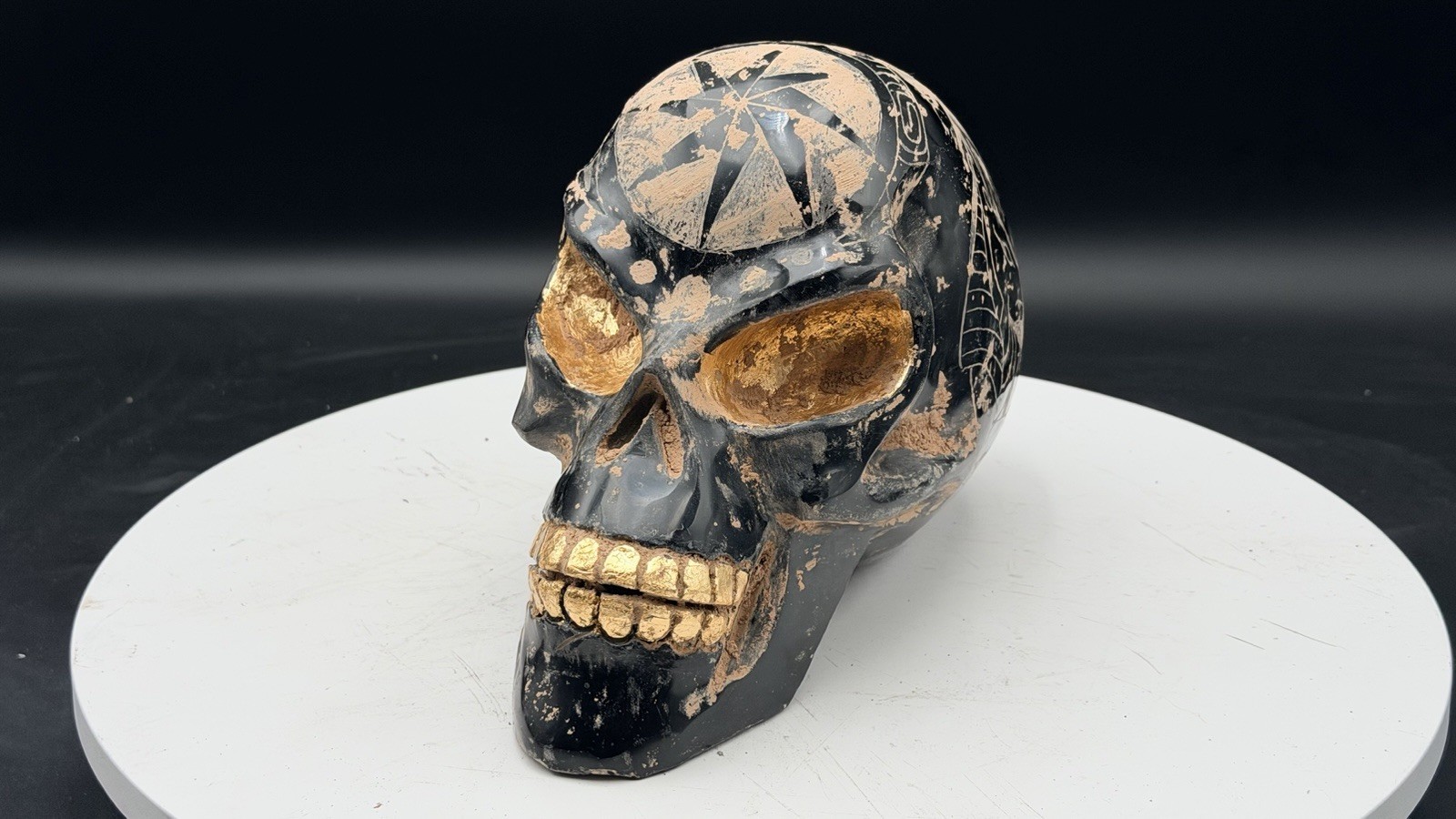 7 Kilo Guerrero Ancient Obsidian Crystal Skull Inlayed Gold Leaf Alien Ojuelos