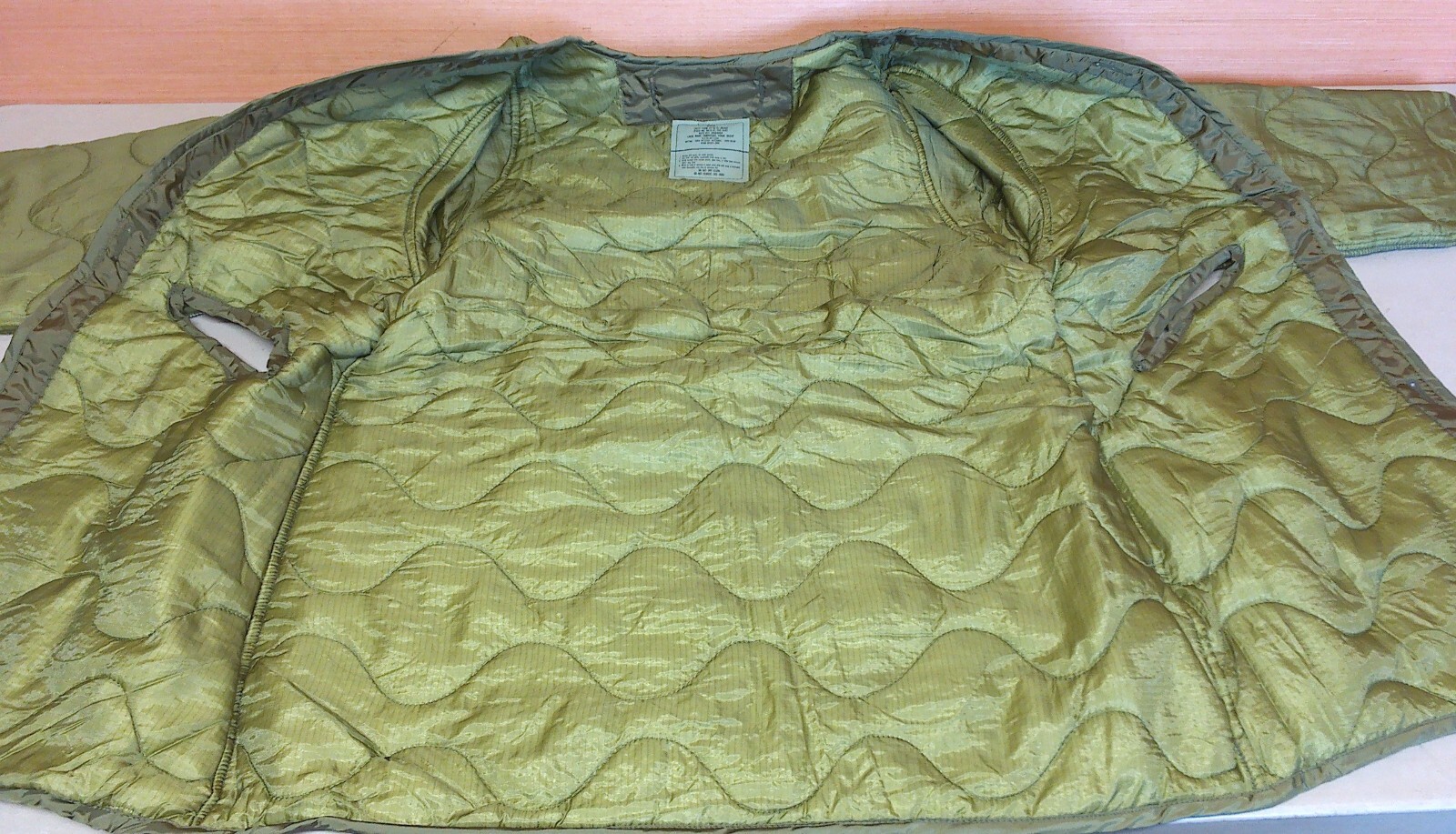 Vintage Gulf War Era USGI Green Quilted Desert Night Camo Parka Liner Sz Medium