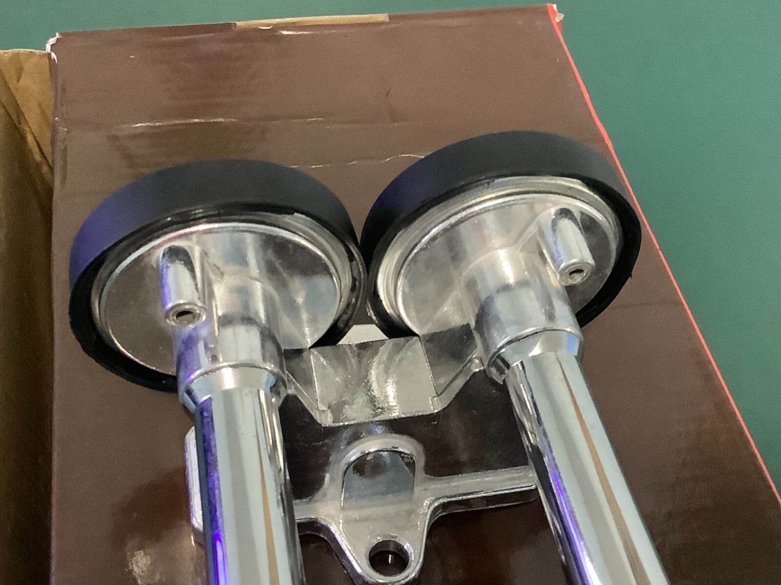 LOUD DUAL TRUMPET TRAIN AIR HORN CAR/TRUCK/RV 12V CHROME. HORNS ONLY