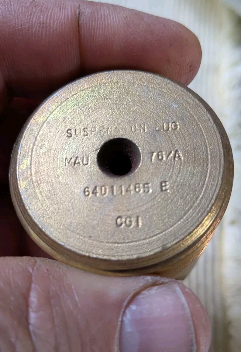 BOMB LUG SUSPENSION Military - MAUY 76/A 2-3/8" h x 1-3/4" dia