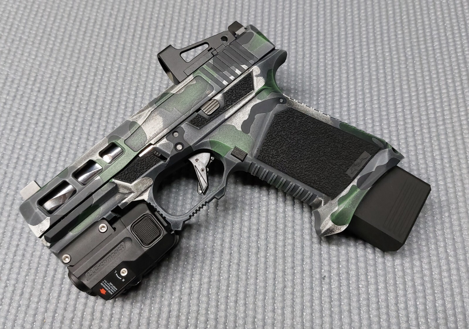 Duck Gap Camo High Heat Vinyl Stencil Kit - 2x 11"x7" Sheets Durable Easy to Use