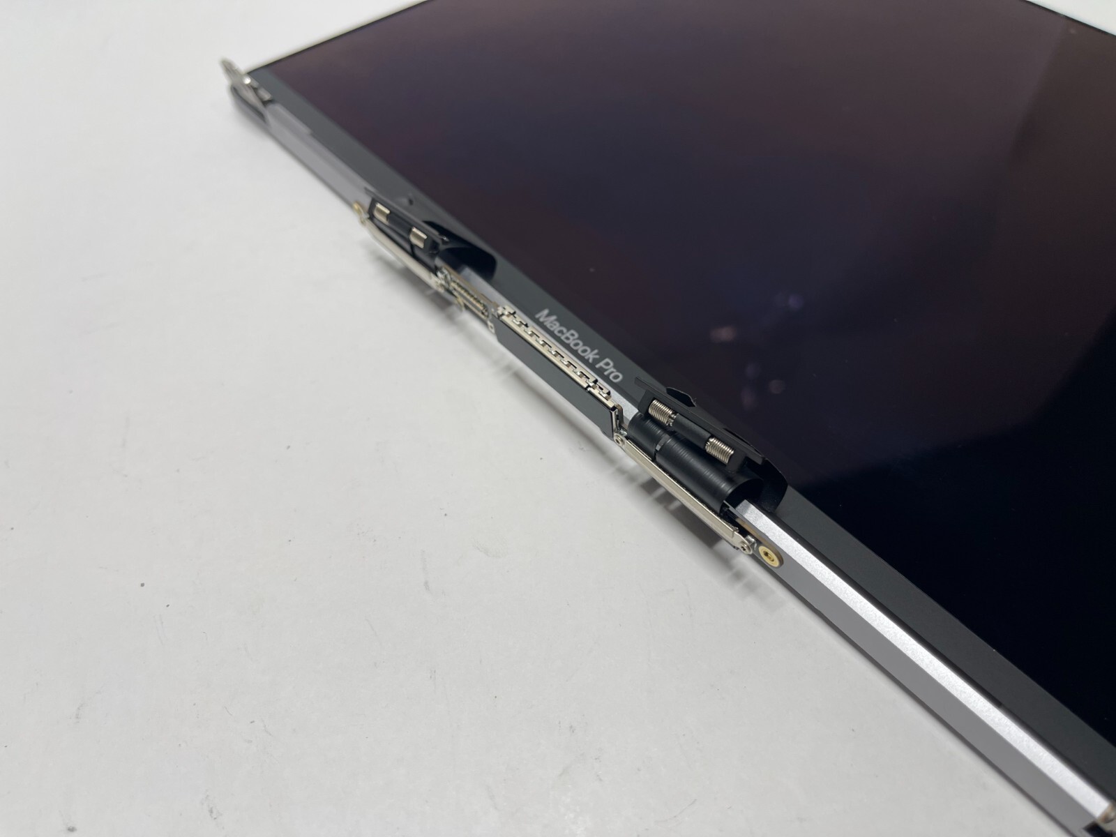 Apple MacBook Pro A2159 A2251 A1989 A2289 Display Assembly, 661-15732 (Gray) B