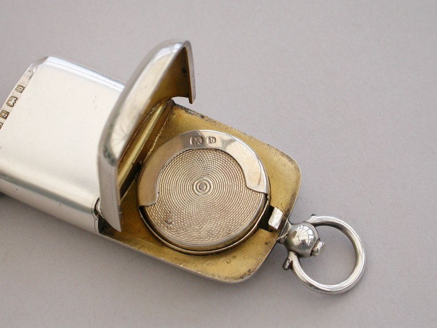 Edwardian Silver Combination Vesta & Sovereign Case. By Joseph Gloster 1901