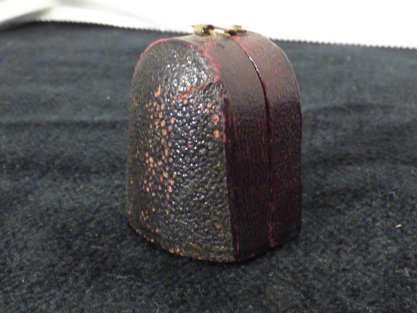 Antique Silver Thimble in Leather Case 1800s ? 10 CH Charles Horner