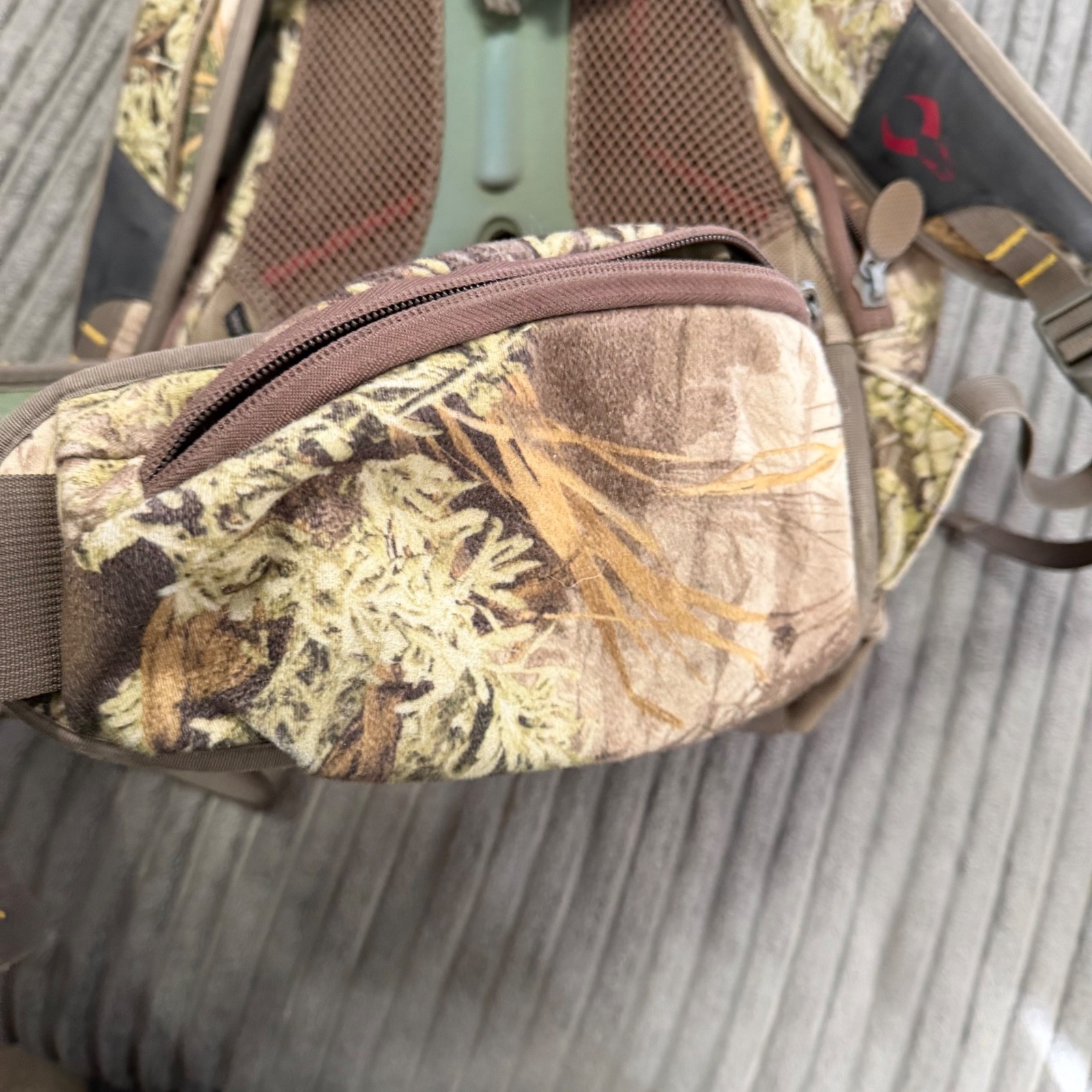 Badlands Reactor Hydration Backpack Camo Air Track Hunting/Hiking Day Pack